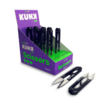 As tesouras Kunk são pura precisão! Com lâminas afiadas e design compacto, elas garantem um corte perfeito e sem esforço.